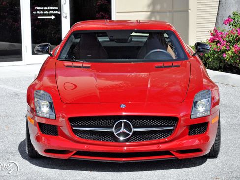 Used 2013 Mercedes-Benz SLS AMG GT Coupe image 39