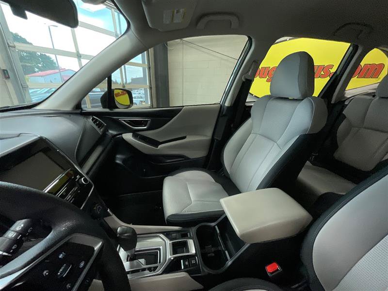 Used 2021 Subaru Forester AWD/4WD image 12