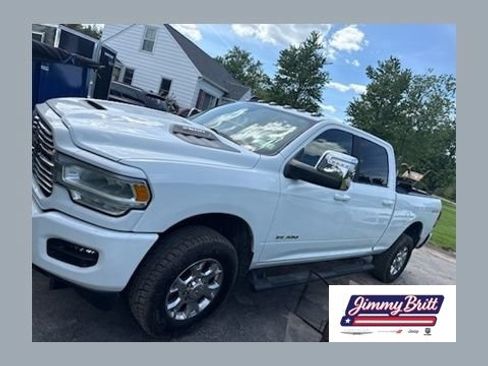 Used 2023 RAM 2500 Laramie AWD/4WD image 1