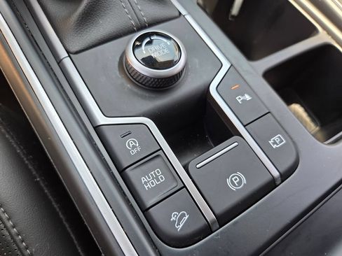 Certified 2024 Kia Sorento S w/ Panoramic Sunroof Package FWD image 24