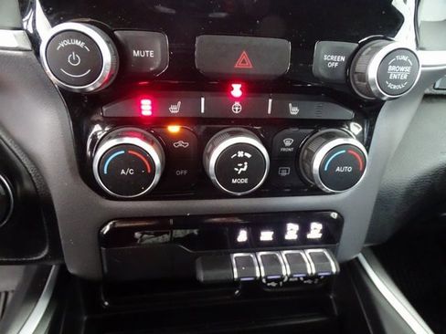 Used 2021 RAM 1500 Big Horn image 12