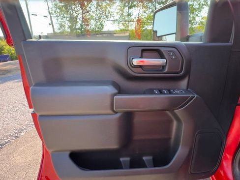 Certified 2021 Chevrolet Silverado 2500 Custom w/ Custom Value Package AWD/4WD image 17