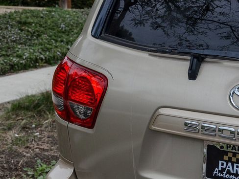 Used 2013 Toyota Sequoia SR5 image 15