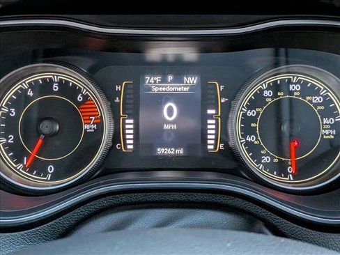 Used 2019 Jeep Cherokee Latitude Plus w/ Comfort/Convenience Group image 11