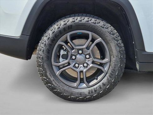 Used 2024 Jeep Grand Cherokee Trailhawk AWD/4WD image 25