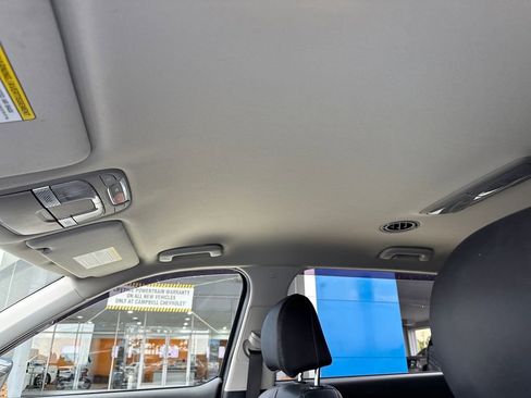 Used 2024 Kia Telluride LX image 25