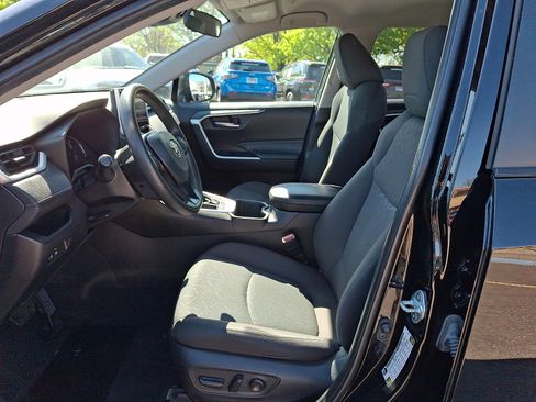 Used 2023 Toyota RAV4 XLE FWD image 13