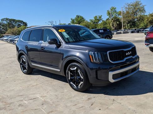 Certified 2025 Kia Telluride EX X-Line AWD/4WD image 2