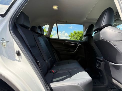 Certified 2022 Toyota RAV4 XLE Premium AWD/4WD image 16