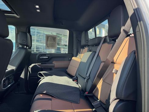 Used 2023 Chevrolet Silverado 3500 High Country w/ Z71 Off-Road Package image 29