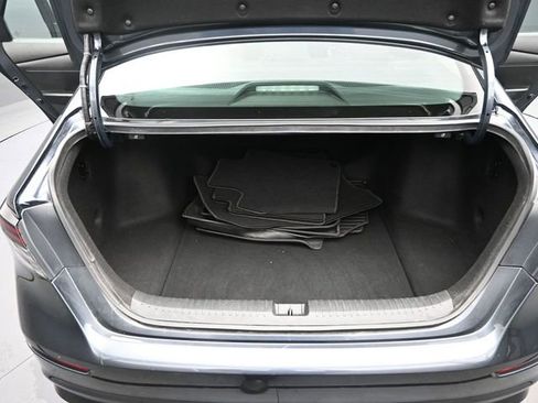 Used 2023 Honda Accord EX image 18