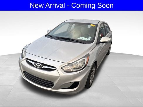 Used 2014 Hyundai Accent GLS FWD image 1