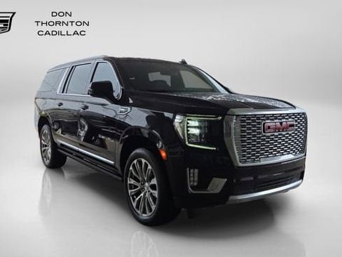 Used 2023 GMC Yukon XL Denali w/ Max Trailering Package AWD/4WD image 7