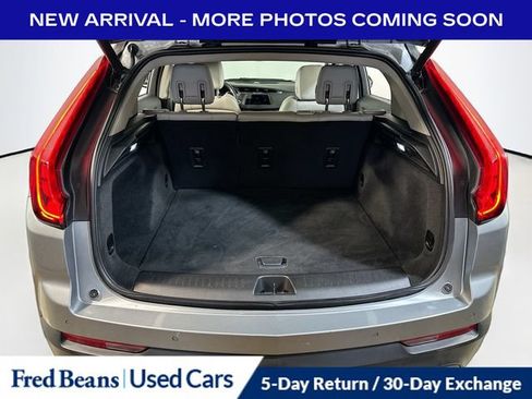 Used 2023 Cadillac XT4 Luxury w/ Cold Weather Package FWD image 27