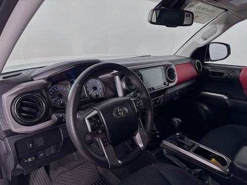 Certified 2023 Toyota Tacoma SR5 image 9