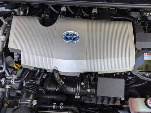 Used 2018 Toyota Prius Prime Advanced image 21