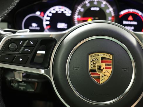 Used 2022 Porsche Cayenne GTS w/ Premium Package Plus AWD/4WD image 27