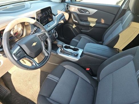 Used 2024 Chevrolet Blazer LT image 19
