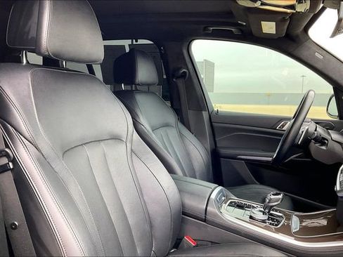 Used 2022 BMW X5 xDrive40i w/ Luxury Seating Package image 7