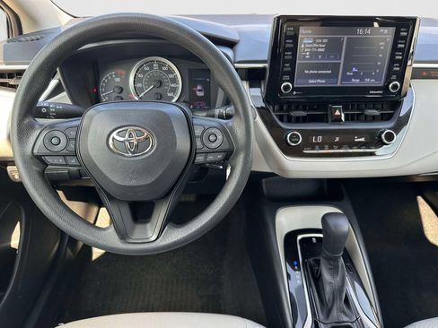 Used 2022 Toyota Corolla LE FWD image 8
