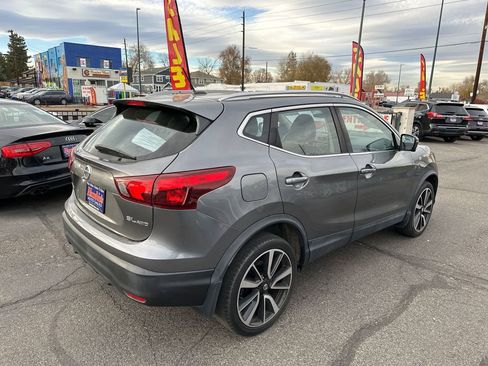 Used 2017 Nissan Rogue Sport SL image 12