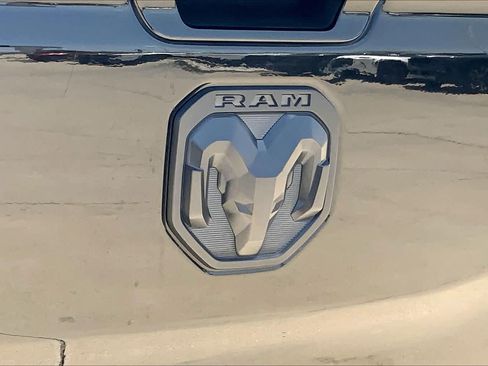Used 2019 RAM 1500 Big Horn AWD/4WD image 31