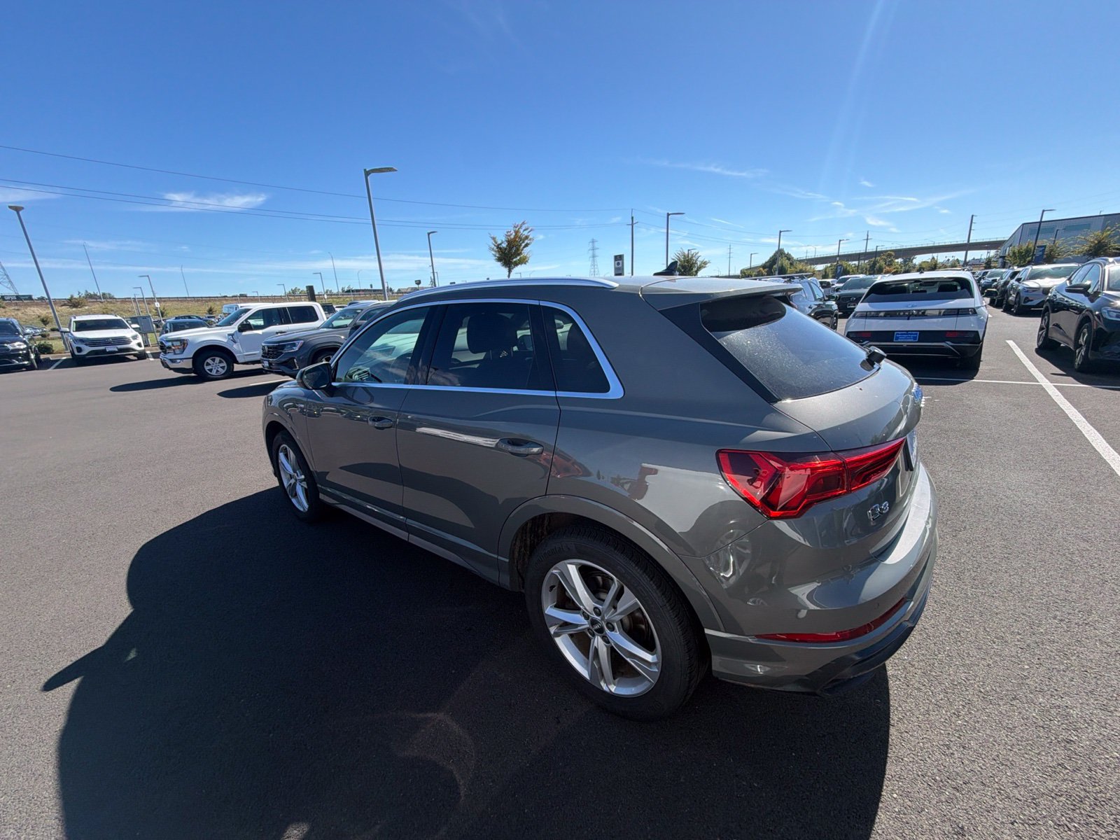Used 2019 Audi Q3 2.0T Premium Plus AWD/4WD image 10