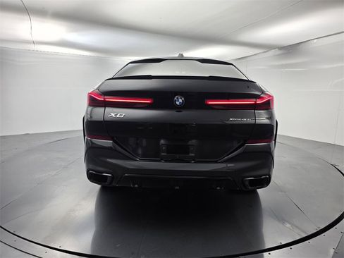 Used 2024 BMW X6 xDrive40i w/ Premium Package image 5