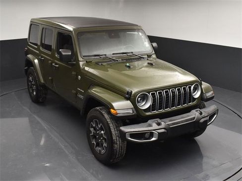 Used 2024 Jeep Wrangler Sahara w/ Technology Group image 40