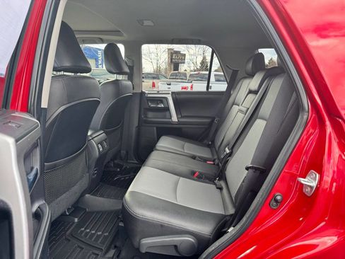 Used 2014 Toyota 4Runner SR5 Premium image 29