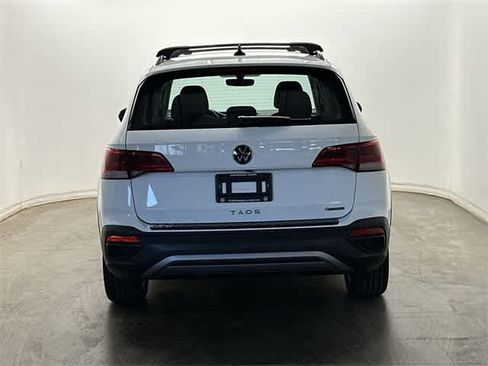 Certified 2023 Volkswagen Taos S image 4