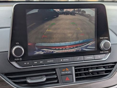 Used 2023 Nissan Altima 2.5 SV image 15