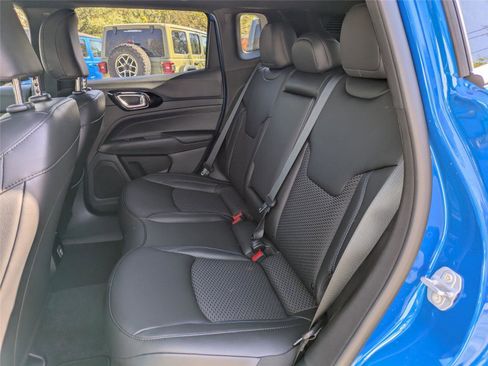 New 2026 Jeep Compass Latitude AWD/4WD image 14