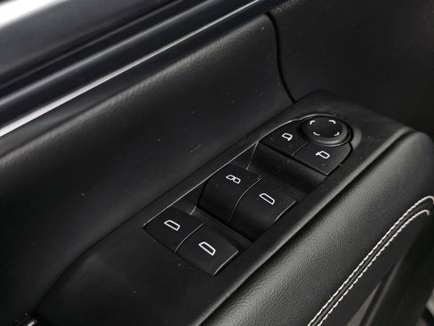 Used 2025 GMC Terrain Elevation AWD/4WD image 27