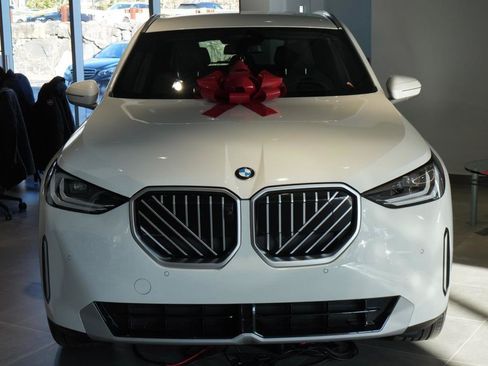 Used 2026 BMW X3 xDrive30i w/ Premium Package AWD/4WD image 9