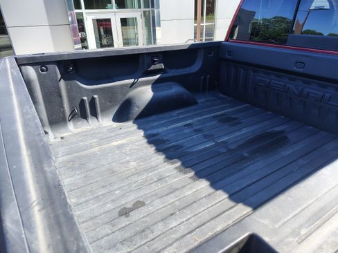 Used 2018 GMC Sierra 1500 Denali AWD/4WD image 12