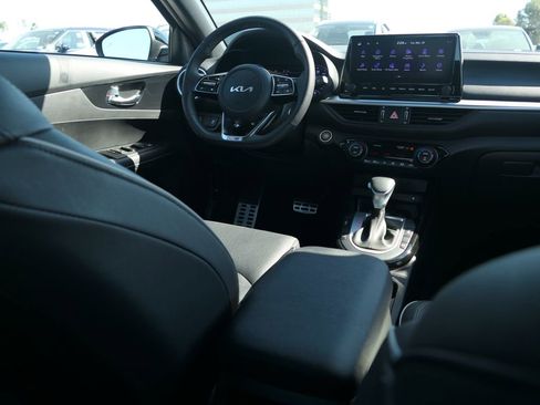 Used 2023 Kia Forte GT-Line w/ GT-Line Premium Package FWD image 28