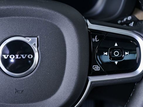 New 2026 Volvo XC60 T8 Core w/ Climate Package PRO AWD/4WD image 10