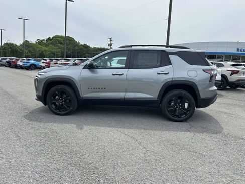 New 2026 Chevrolet Equinox LT w/ Midnight Edition FWD image 6