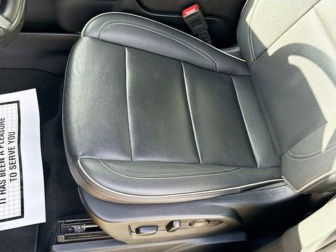 Used 2024 Chevrolet Suburban Premier AWD/4WD image 21