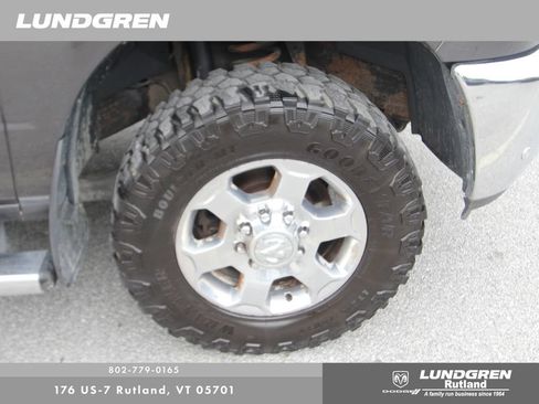 Used 2018 RAM 2500 SLT w/ Popular Equipment Group AWD/4WD image 2