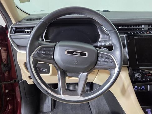 Used 2021 Jeep Grand Cherokee L Limited AWD/4WD image 17