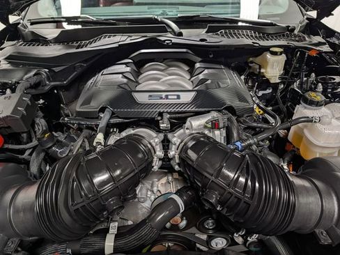 Used 2024 Ford Mustang GT Premium RWD image 28