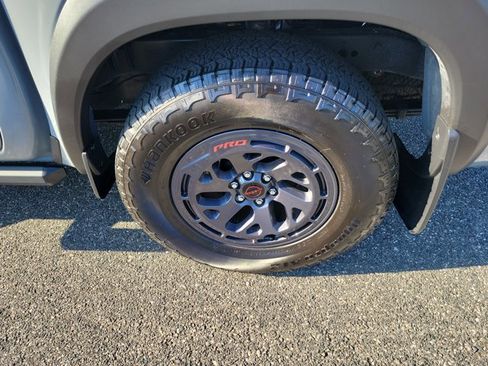 Used 2025 Nissan Frontier Pro-X w/ Pro Convenience Package RWD image 6