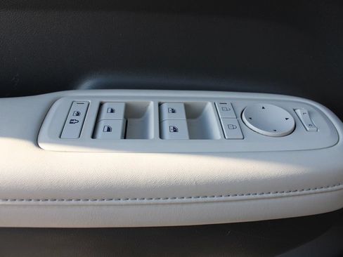 Used 2024 Hyundai Santa Fe SEL FWD image 27