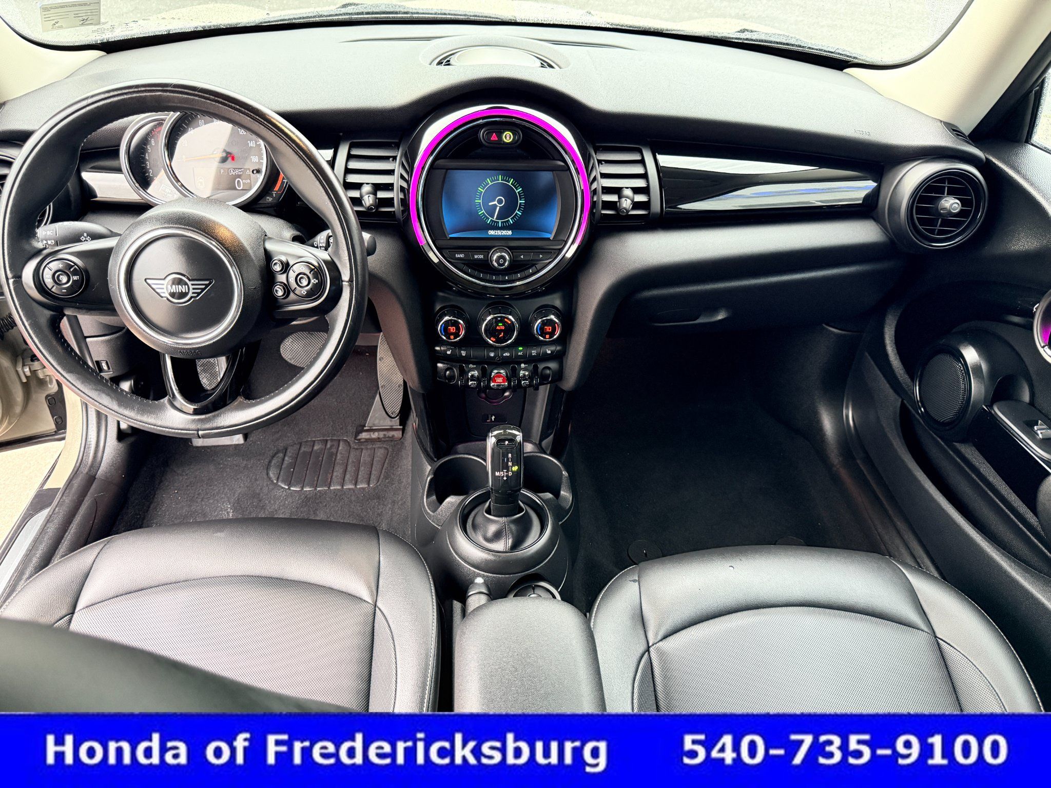 Used 2021 MINI Cooper 2-Door Hardtop FWD image 34