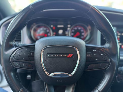 Used 2020 Dodge Charger SXT RWD image 23