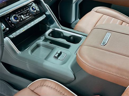 New 2026 GMC Sierra 2500 Denali Ultimate image 17