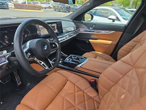 Used 2023 BMW 740i RWD image 15