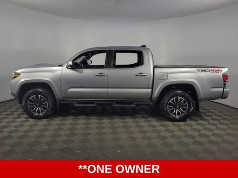 Used 2021 Toyota Tacoma TRD Sport image 5